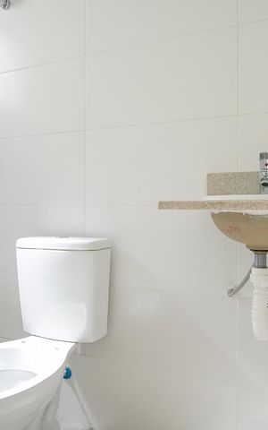 Apartamento à venda com 67m², 2 quartos e 2 vagasBanheiro da suíte 1