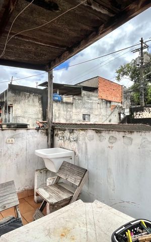 Casa para alugar com 80m², 3 quartos e 1 vaga Casa para alugar com 80m², 3 quartos e 1 vagaÁrea de Serviço