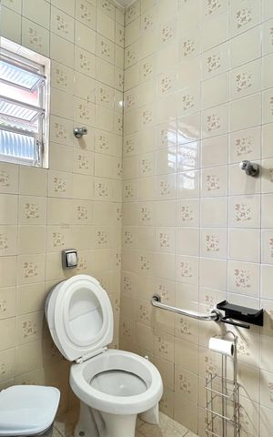 Casa para alugar com 80m², 3 quartos e 1 vaga Casa para alugar com 80m², 3 quartos e 1 vagaBanheiro