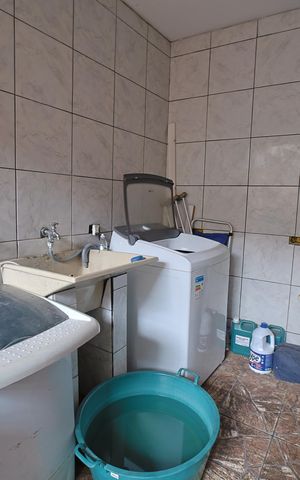Casa à venda com 290m², 3 quartos e 4 vagasÁrea de Serviço