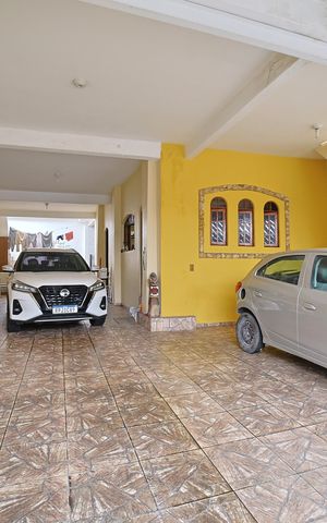Casa à venda com 290m², 3 quartos e 4 vagasGaragem