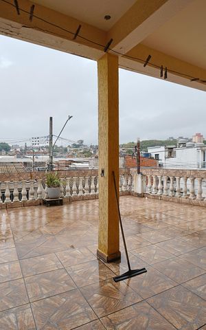 Casa à venda com 290m², 3 quartos e 4 vagasVaranda