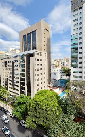Apartamento à venda com 140m², 4 quartos e 2 vagas Apartamento à venda com 140m², 4 quartos e 2 vagasVista da Suíte