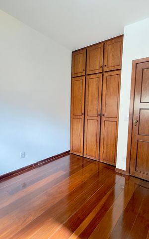 Apartamento à venda com 140m², 4 quartos e 2 vagas Apartamento à venda com 140m², 4 quartos e 2 vagasQuarto 2