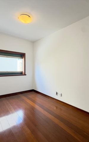 Apartamento à venda com 140m², 4 quartos e 2 vagas Apartamento à venda com 140m², 4 quartos e 2 vagasQuarto 1