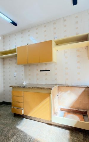 Apartamento à venda com 140m², 4 quartos e 2 vagas Apartamento à venda com 140m², 4 quartos e 2 vagasCozinha