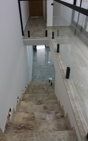 Casa à venda com 145m², 3 quartos e 2 vagasescada