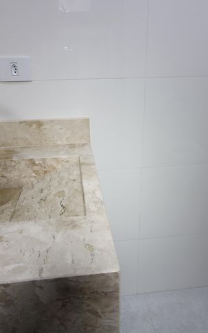 Casa à venda com 145m², 3 quartos e 2 vagasbanheiro 1
