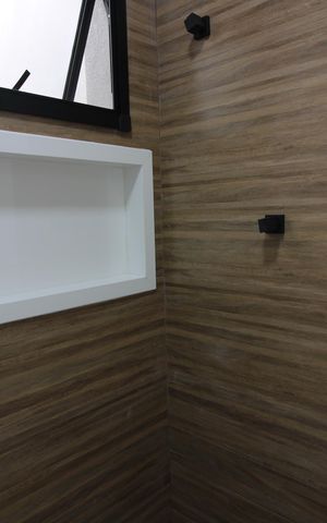 Casa à venda com 145m², 3 quartos e 2 vagasbanheiro 1