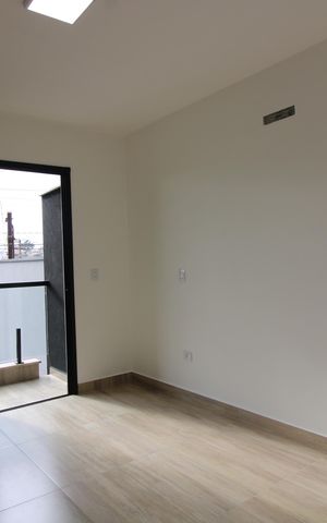 Casa à venda com 145m², 3 quartos e 2 vagasSuíte