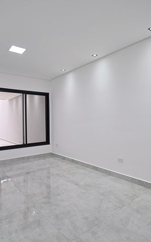Casa à venda com 145m², 3 quartos e 2 vagasSala
