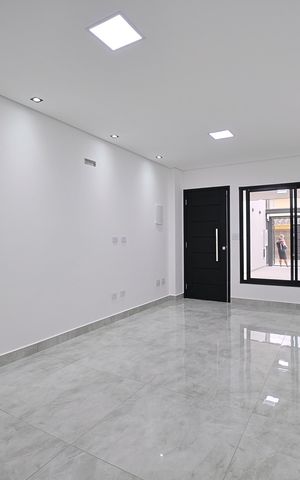 Casa à venda com 145m², 3 quartos e 2 vagasSala