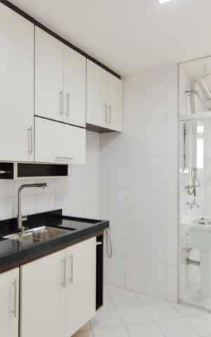 Apartamento para alugar com 64m², 3 quartos e 1 vagaCozinha 