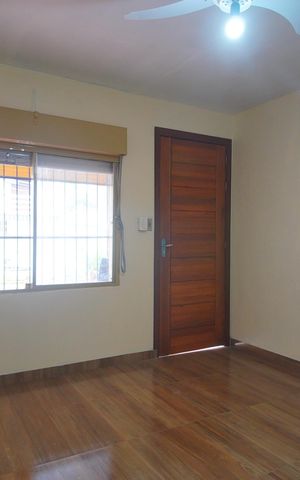 Casa para alugar com 56m², 2 quartos e 1 vagasala