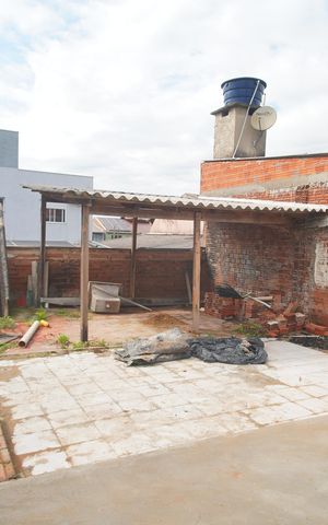 Casa para alugar com 56m², 2 quartos e 1 vagaQuintal