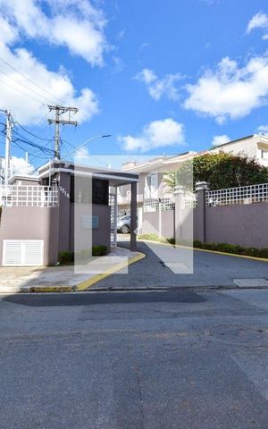 Apartamento para alugar com 77m², 2 quartos e 1 vaga Apartamento para alugar com 77m², 2 quartos e 1 vagaFachada