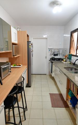 Apartamento à venda com 236m², 3 quartos e 2 vagasCozinha