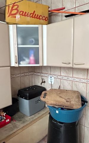 Casa à venda com 212m², 3 quartos e 2 vagas Casa à venda com 212m², 3 quartos e 2 vagasÁrea de Serviço e Quintal