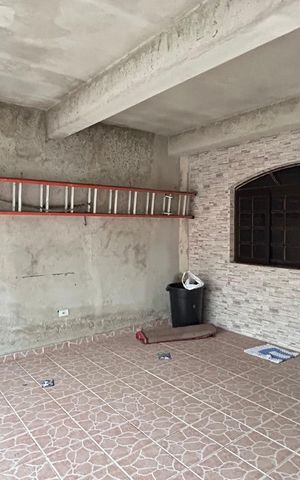 Casa à venda com 212m², 3 quartos e 2 vagas Casa à venda com 212m², 3 quartos e 2 vagasGaragem