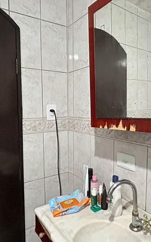 Casa à venda com 212m², 3 quartos e 2 vagas Casa à venda com 212m², 3 quartos e 2 vagasBanheiro 3