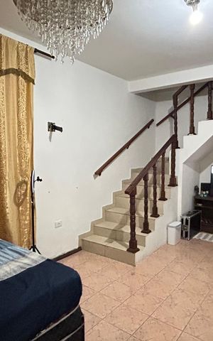 Casa à venda com 212m², 3 quartos e 2 vagas Casa à venda com 212m², 3 quartos e 2 vagasSala