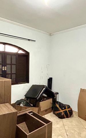 Casa à venda com 212m², 3 quartos e 2 vagas Casa à venda com 212m², 3 quartos e 2 vagasQuarto 1