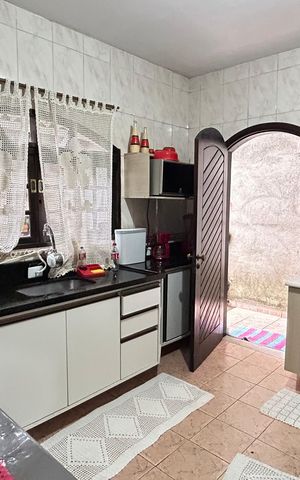 Casa à venda com 212m², 3 quartos e 2 vagas Casa à venda com 212m², 3 quartos e 2 vagasCozinha