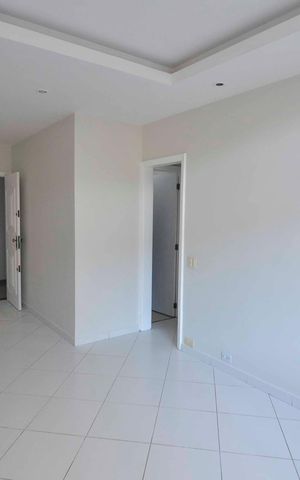 Apartamento à venda com 57m², 2 quartos e 1 vaga Apartamento à venda com 57m², 2 quartos e 1 vagaSala