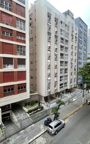 Apartamento para alugar com 100m², 2 quartos e 1 vaga Apartamento para alugar com 100m², 2 quartos e 1 vagaVista da Sacada