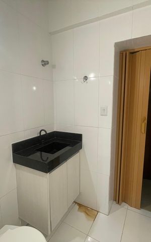 Apartamento para alugar com 100m², 2 quartos e 1 vaga Apartamento para alugar com 100m², 2 quartos e 1 vagaBanheiro da Suíte