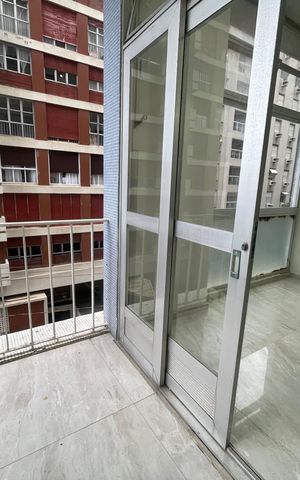 Apartamento para alugar com 100m², 2 quartos e 1 vaga Apartamento para alugar com 100m², 2 quartos e 1 vagaSacada da Sala