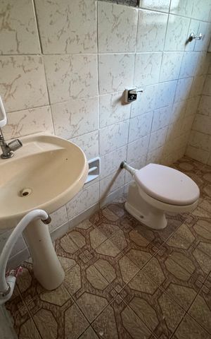 Casa para alugar com 80m², 1 quarto e sem vaga Casa para alugar com 80m², 1 quarto e sem vagaBanheiro
