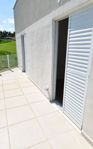 Casa de condomínio à venda com 300m², 3 quartos e 4 vagasQuarto 2 - Suíte Sacada