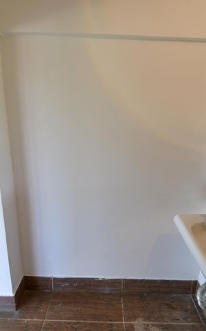 Casa de condomínio à venda com 300m², 3 quartos e 4 vagasBanheiro de serviço