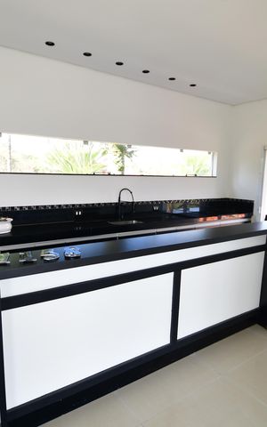 Casa de condomínio à venda com 300m², 3 quartos e 4 vagasCozinha