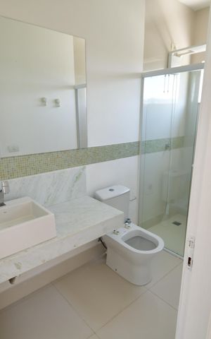 Casa de condomínio à venda com 300m², 3 quartos e 4 vagasBanheiro Suíte