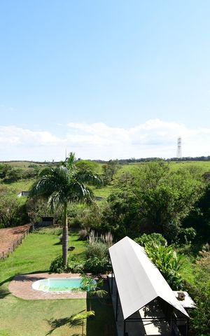 Casa de condomínio à venda com 300m², 3 quartos e 4 vagasQuarto 1 - Suíte Vista