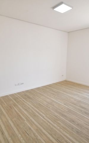 Casa de condomínio à venda com 300m², 3 quartos e 4 vagasQuarto 3 - Suíte