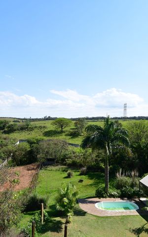 Casa de condomínio à venda com 300m², 3 quartos e 4 vagasQuarto 3 - Suíte Vista