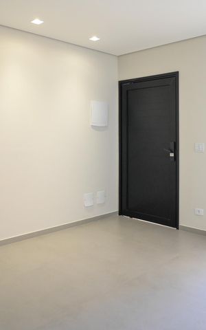 Casa à venda com 94m², 2 quartos e 2 vagasSala