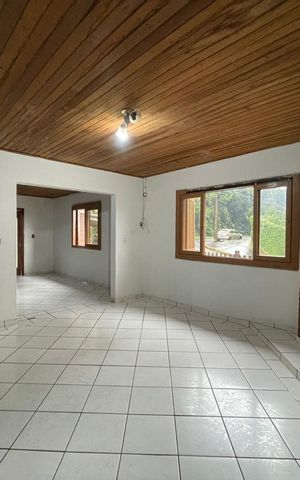 Casa para alugar com 125m², 2 quartos e 1 vaga