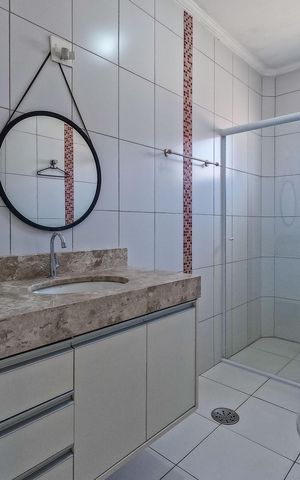 Casa à venda com 330m², 5 quartos e 4 vagas