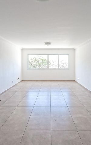 Casa à venda com 330m², 5 quartos e 4 vagas