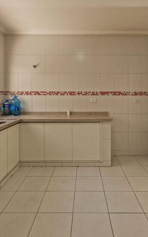 Casa à venda com 330m², 5 quartos e 4 vagas