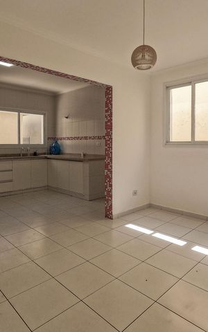 Casa à venda com 330m², 5 quartos e 4 vagas