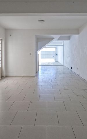 Casa à venda com 330m², 5 quartos e 4 vagas