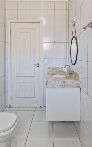Casa à venda com 330m², 5 quartos e 4 vagas