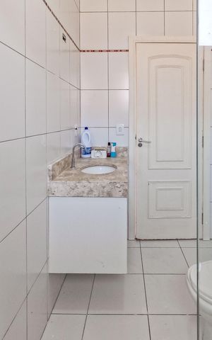 Casa à venda com 330m², 5 quartos e 4 vagas