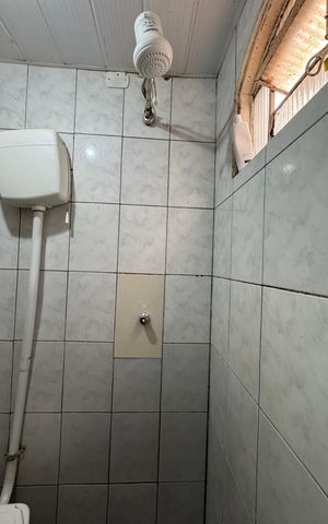 Casa para alugar com 60m², 3 quartos e sem vaga Casa para alugar com 60m², 3 quartos e sem vagaBanheiro social