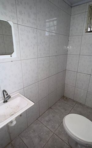 Casa para alugar com 60m², 3 quartos e sem vaga Casa para alugar com 60m², 3 quartos e sem vagaCasa 2 - Banheiro social